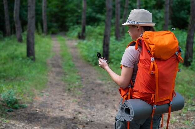 Solo Hiking – Safety Tips and Must-Haves